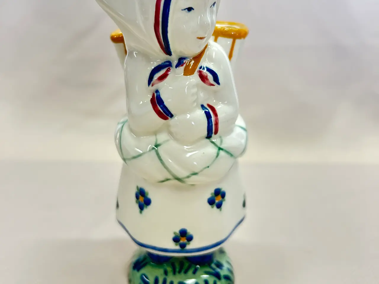 Billede 2 - Aluminia Børnehjælpsfigur 1945 – Skovserpige