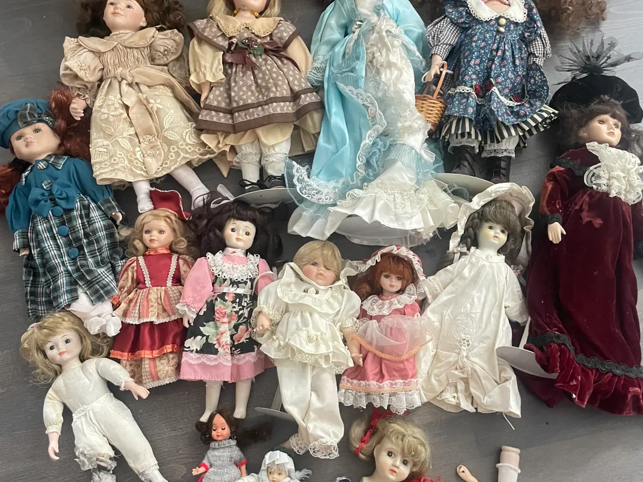 Billede 1 - porcelæns dukker - fantastiske til jule engle