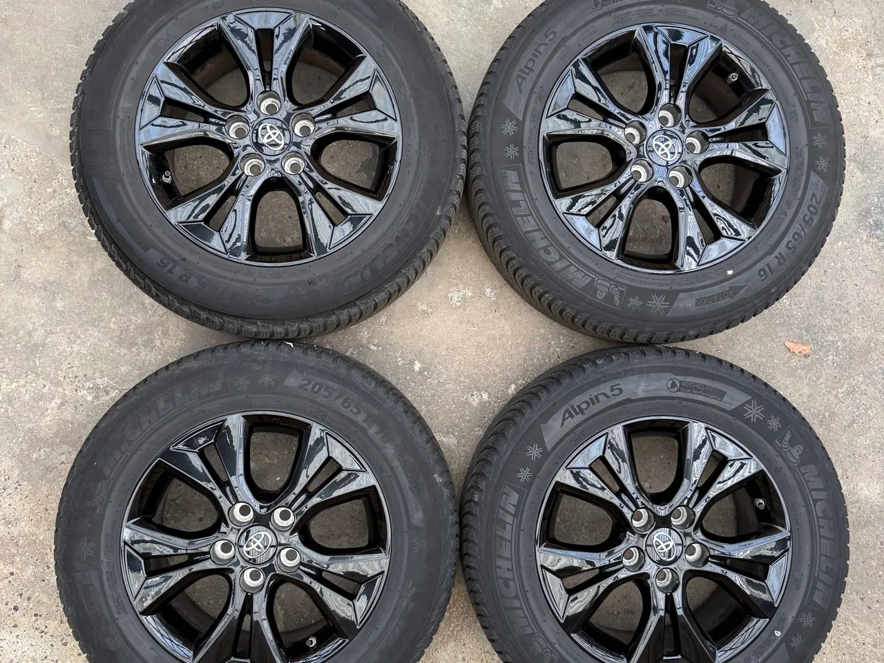 Billede 1 - Toyota Yaris Cross - sorte vinteralu SOM NY