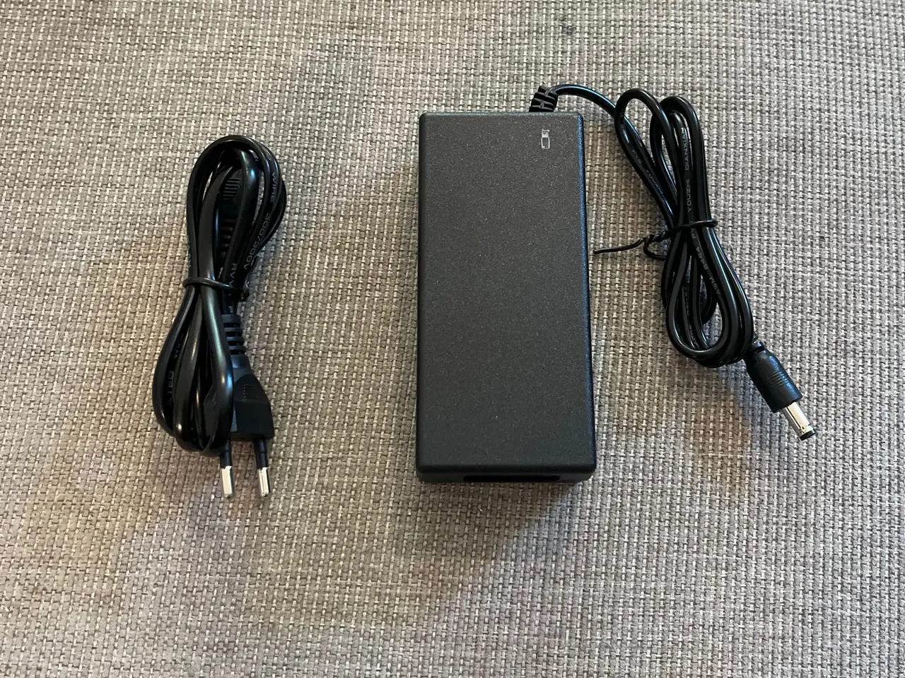 Billede 1 - Oplader til el-cykel 42V 2A (36V batteri)