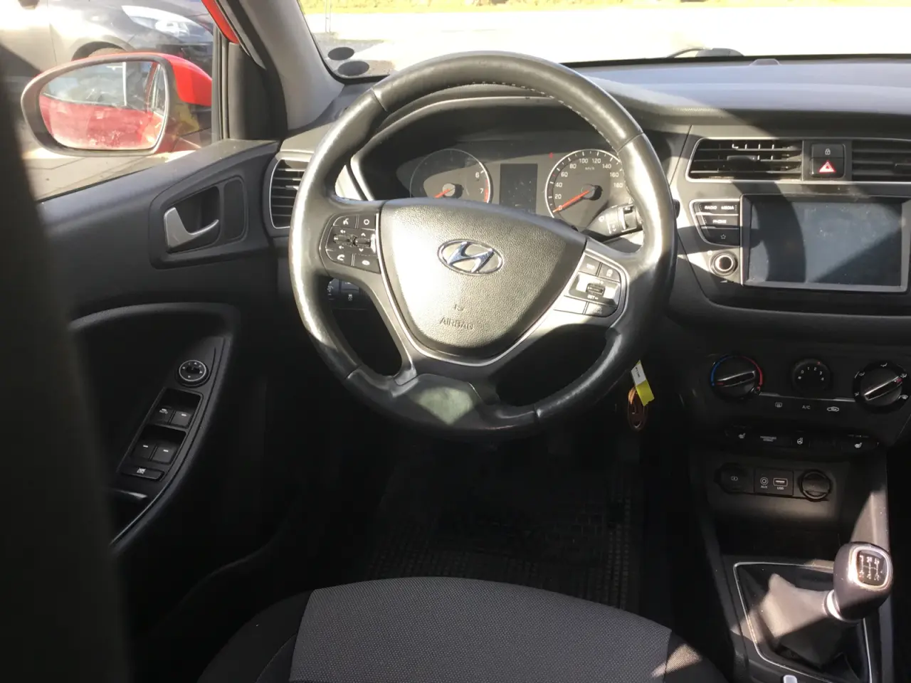 Billede 8 - Hyundai i 20 1.2 1.ejer træk alufælge aircon mm 