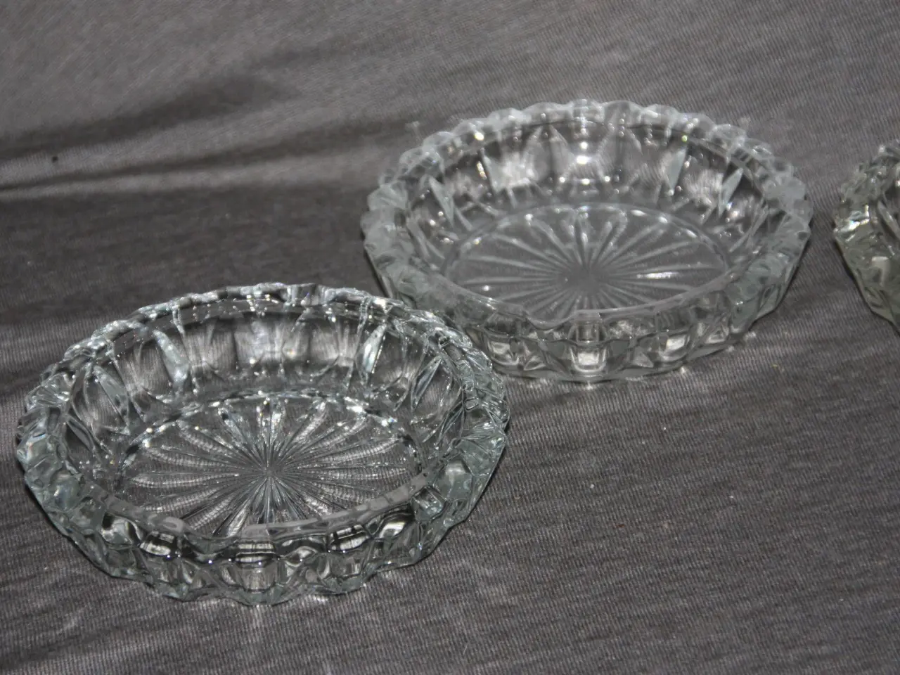 Billede 3 - Askebæger diam. 15 cm pris for 4 stk.