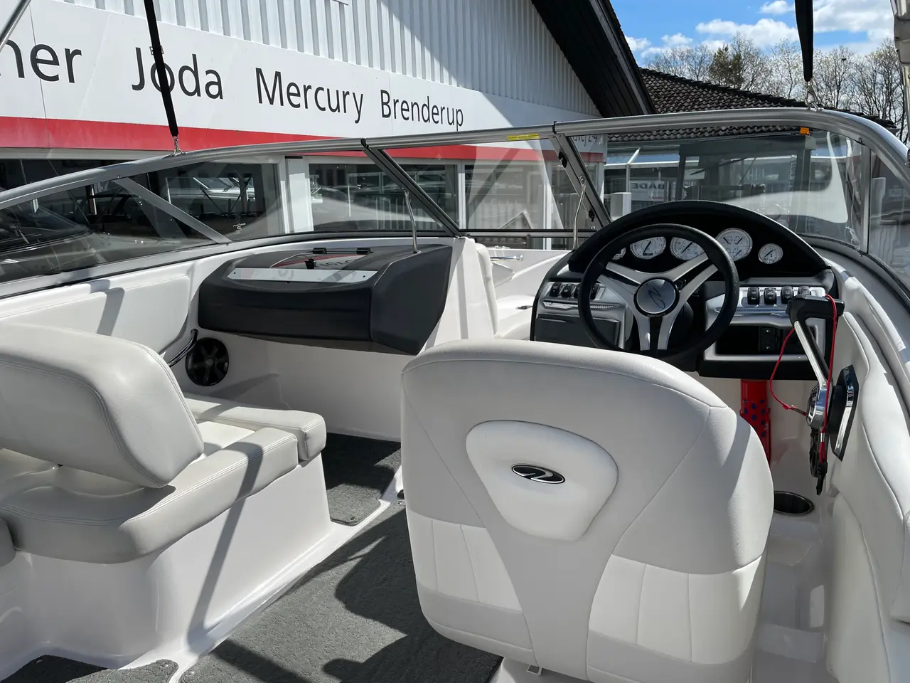 Billede 8 - 1900 ES med 200 hk Volvo Penta V6 og Brenderup bådtrailer - SOLGT