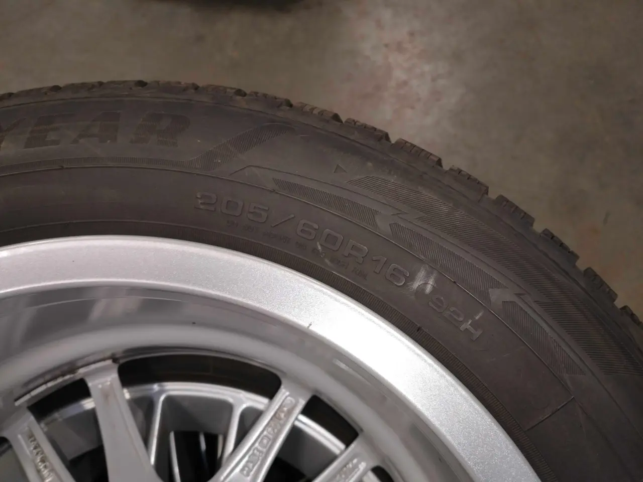 Billede 5 - Orginale Mercedes A-klasse 16 "alufælge