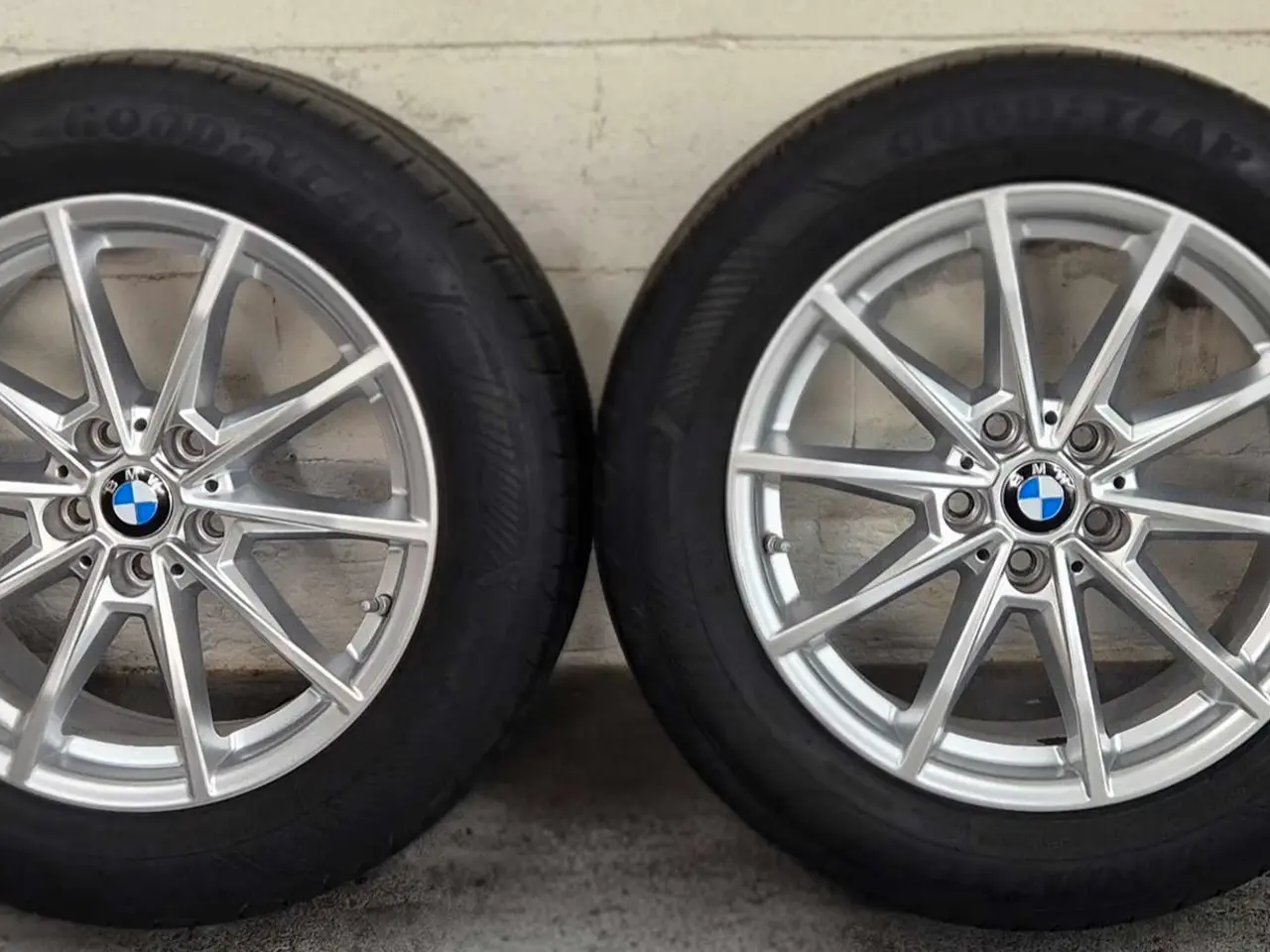 Billede 10 - BMW i4 / G30 / G31 ORIGINAL ALUFÆLGE MED SOMMERDÆK