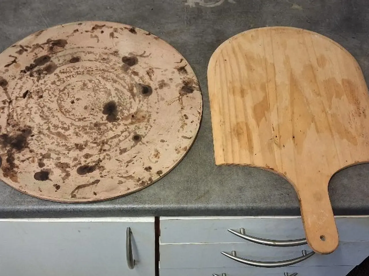 Billede 1 - Pizzasten med træspade til gasgrill.