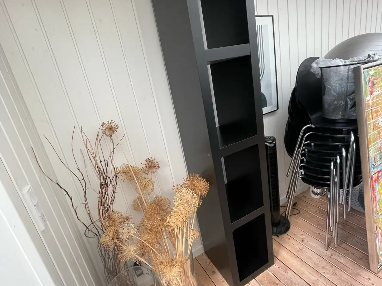 Billede 2 - Sort Ikea reol
