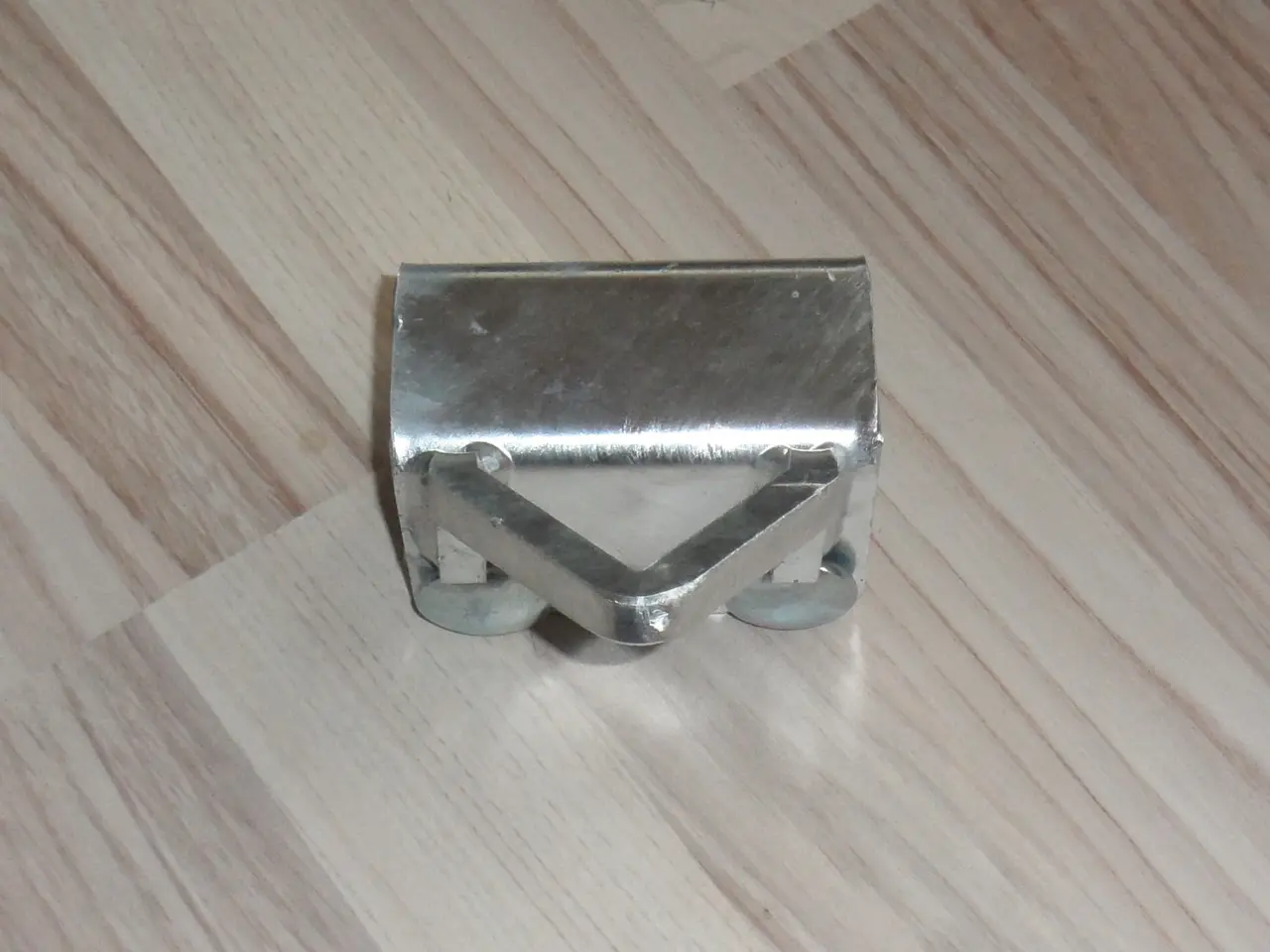 Billede 2 - Surringsbeslag 40x40 til Bådtrailer