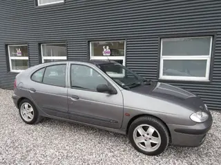 Renault Mégane 1,9 DCI Dynamique 105HK 5d