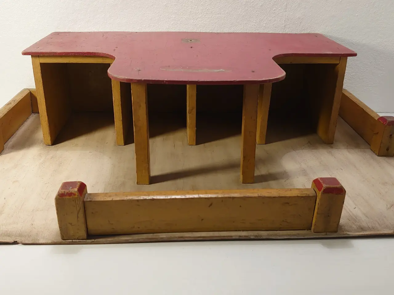 Billede 1 - Gammel trægarage. L 50cm, B 32,5cm.