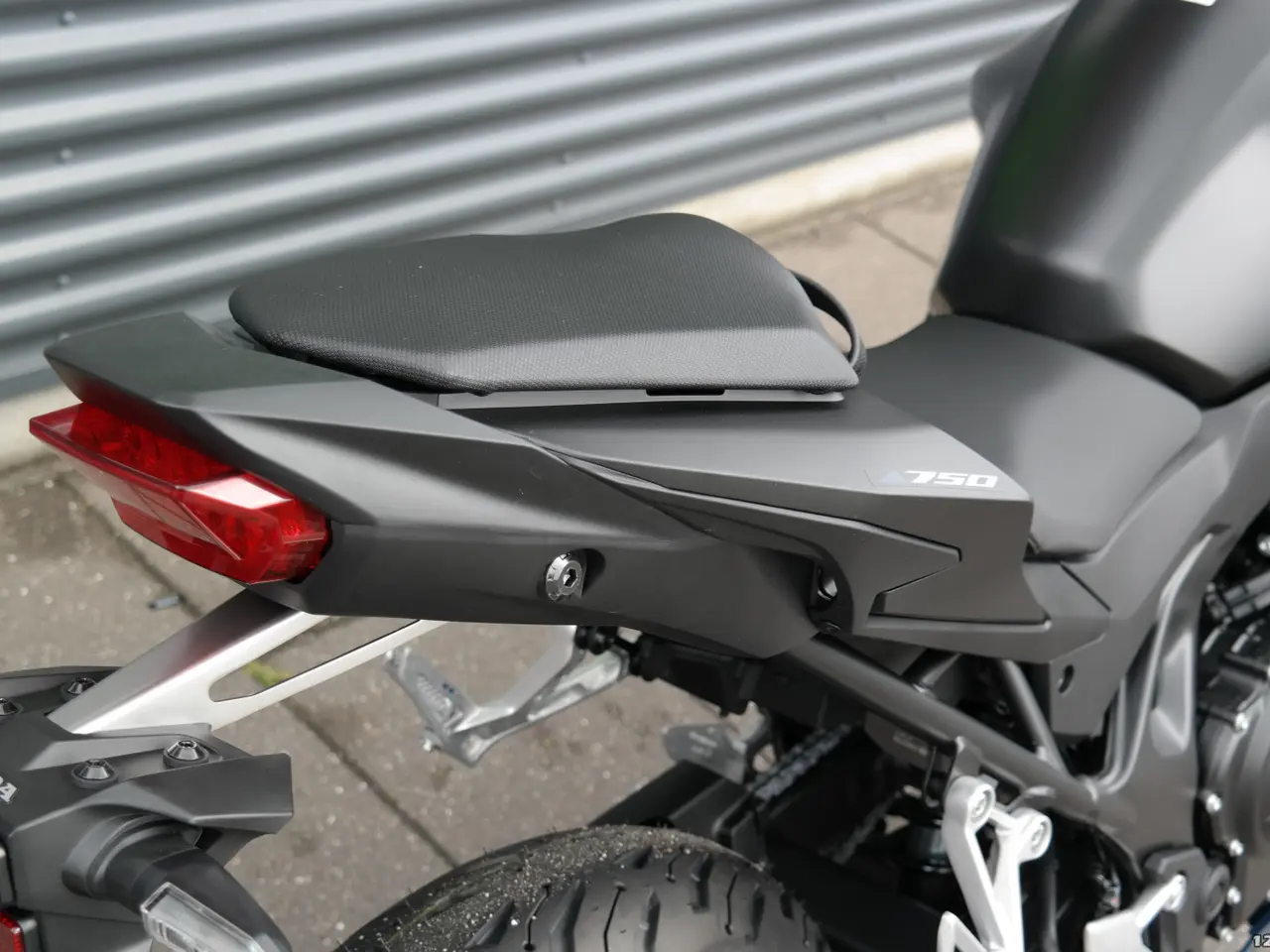 Billede 6 - Honda CB 750 Hornet E-Clutch MC-SYD       BYTTER GERNE