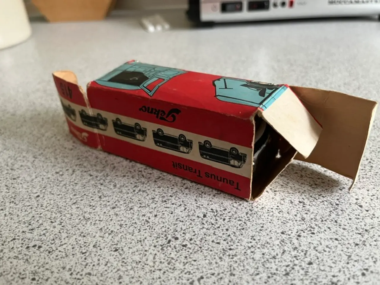 Billede 8 - Tekno Taunus Transit Falckbil