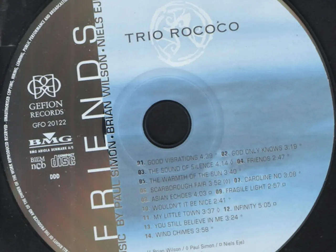 Billede 3 - Trio Rococo – Friends – CD