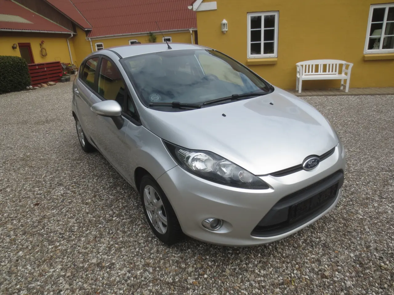 Billede 3 - Pæn Ford Fiesta 1.6 TD år 12 