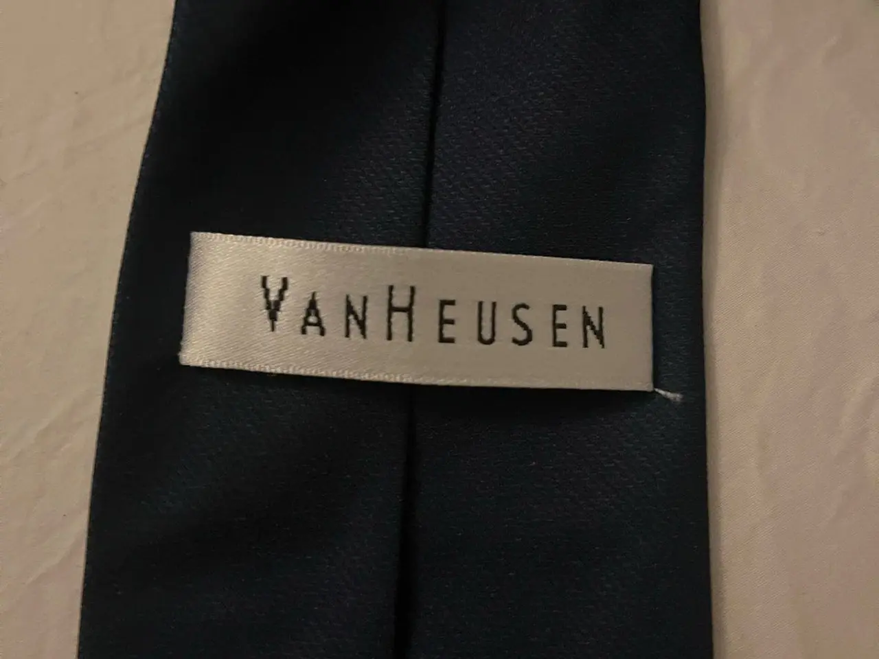 Billede 1 - Van Heusen slips navyblå (ubrugt)