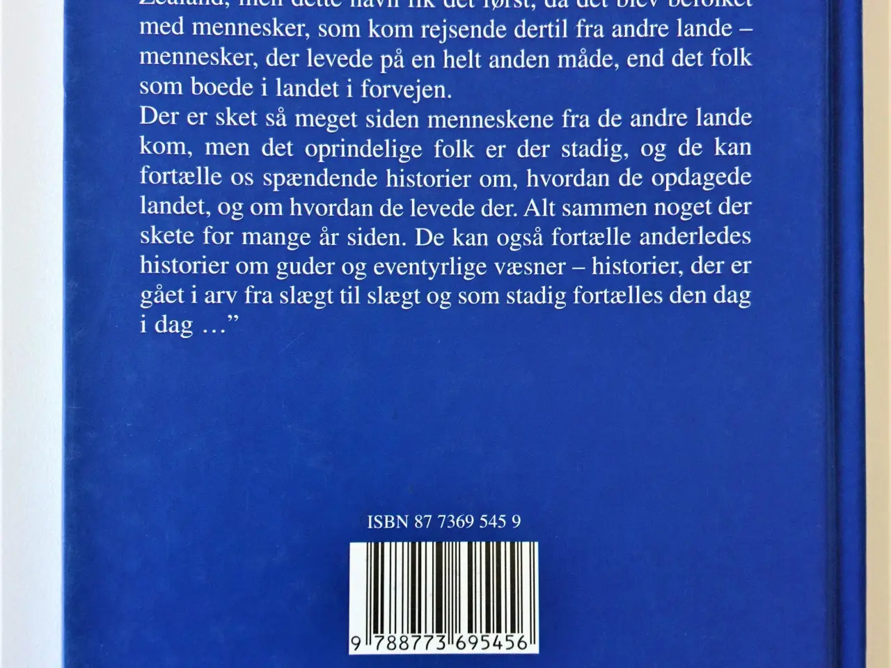 Billede 2 - Landet langt borte - en rejse i mytens verden Af B