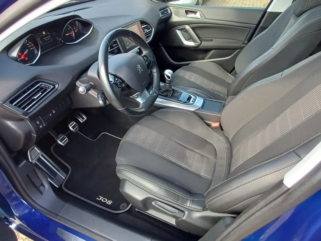 Billede 9 - Peugeot 308 1,2 e-THP 130 Allure Sky SW