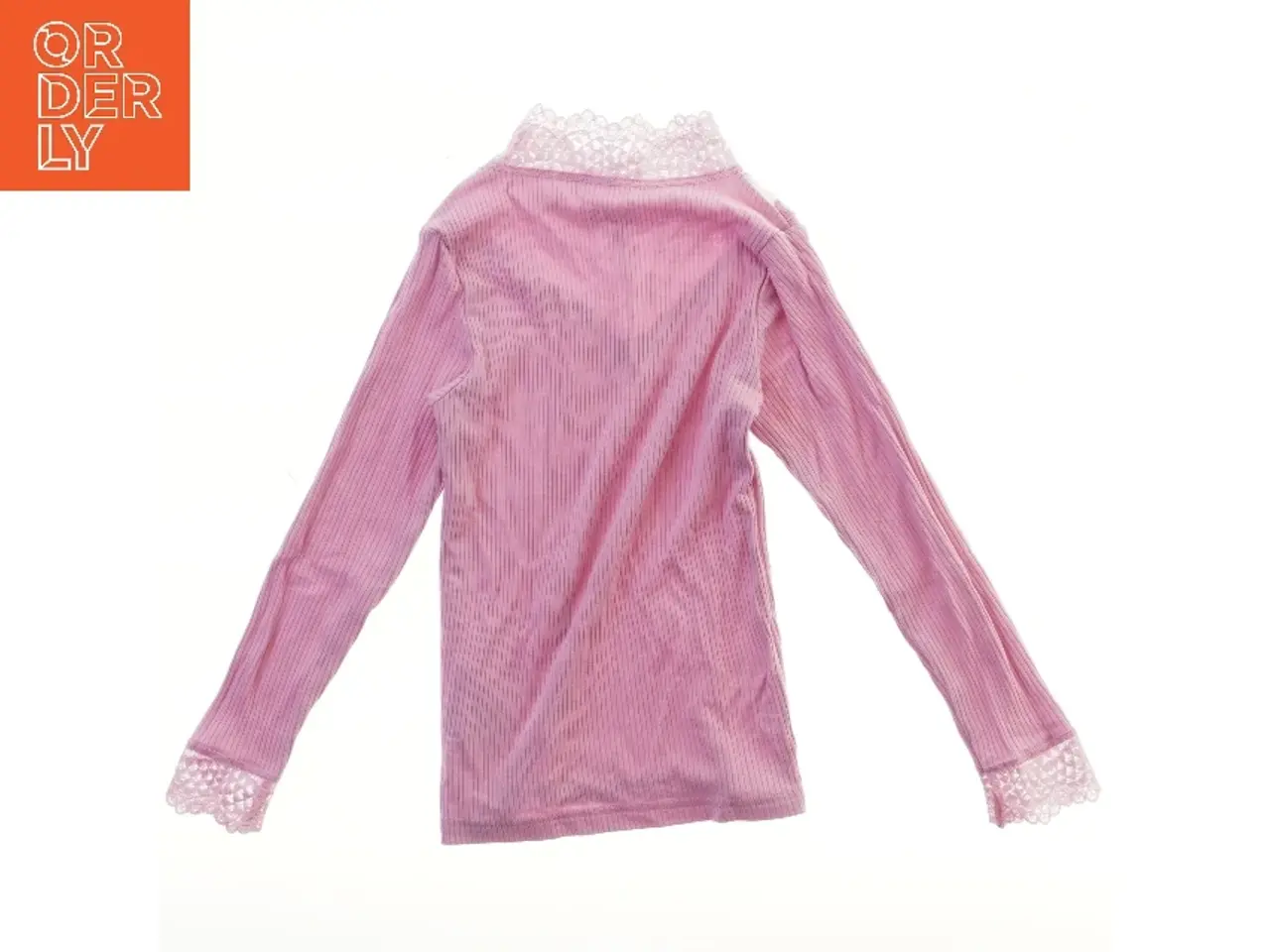 Billede 2 - VRS (str. 98) Langærmet bluse med blondedetaljer
