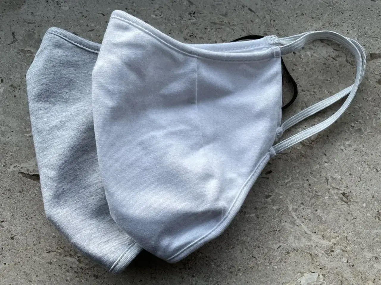 Billede 5 - To nye Hugo Boss mundbind