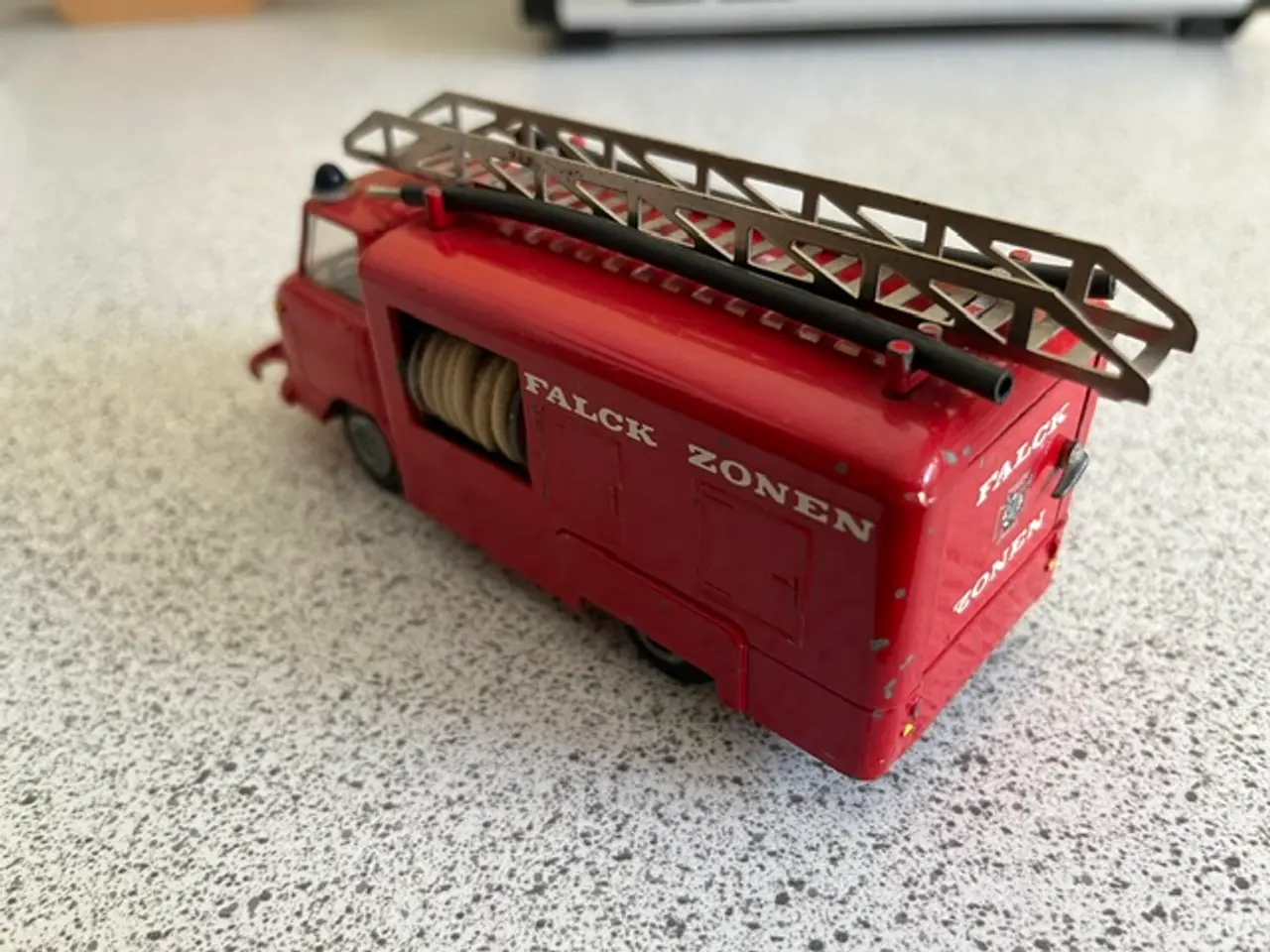 Billede 4 - Tekno Volvo Express slangebil