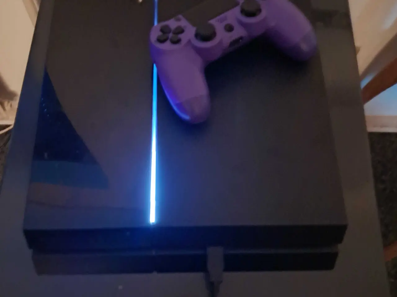 Billede 1 - Playstation 4 sælges