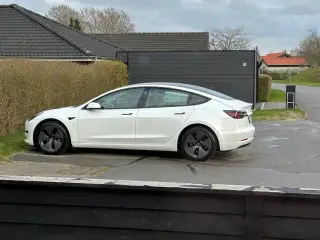 Tesla Model 3 Standard Range+ RWD 2021