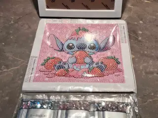 Stitch dimond paint