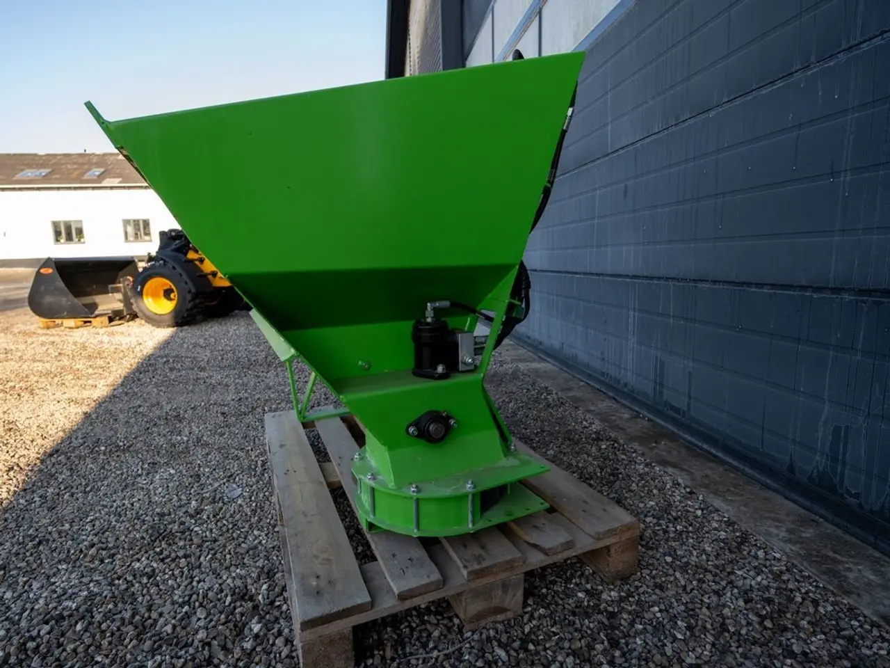 Billede 2 - Avant Topdresser