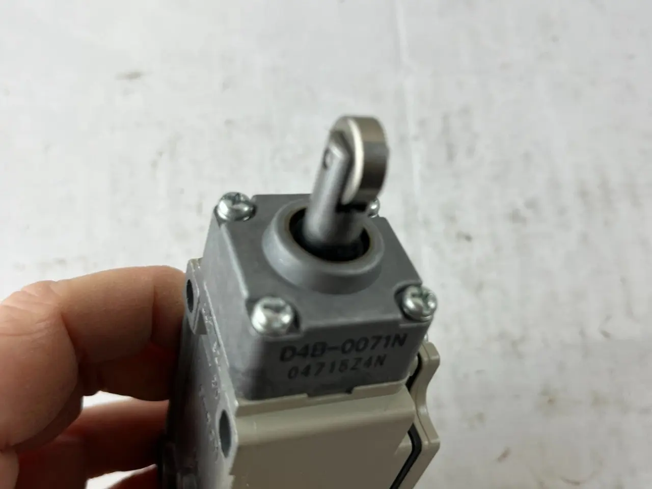 Billede 7 - Omron D4B-4171N endestopkontakt Roller Plunger 10A