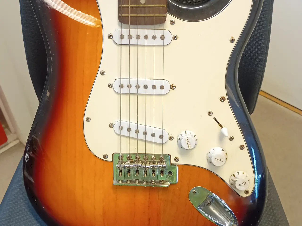 Billede 2 - Starsound elguitar.