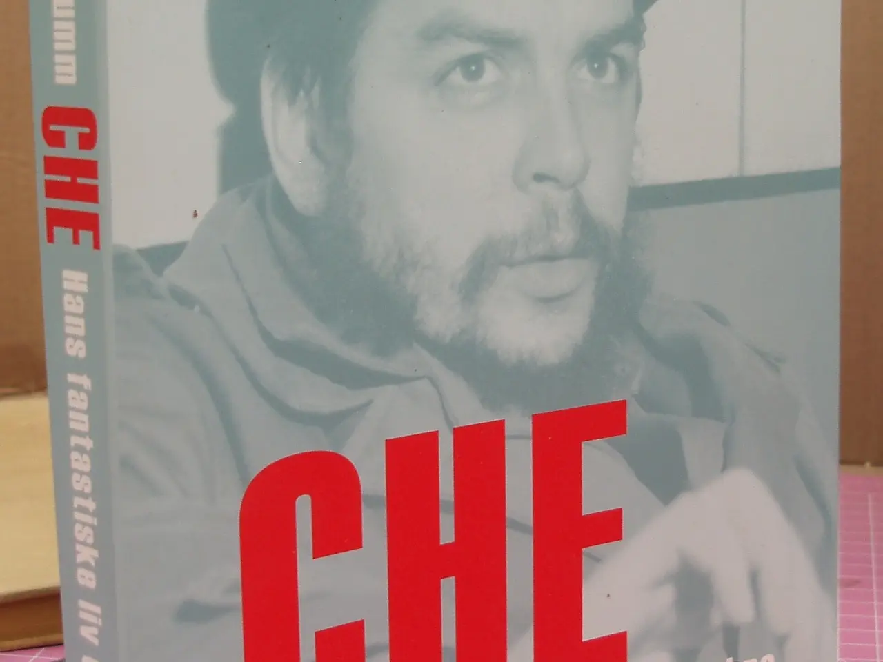 Billede 1 - CHE hans fantastiske liv og skæbne