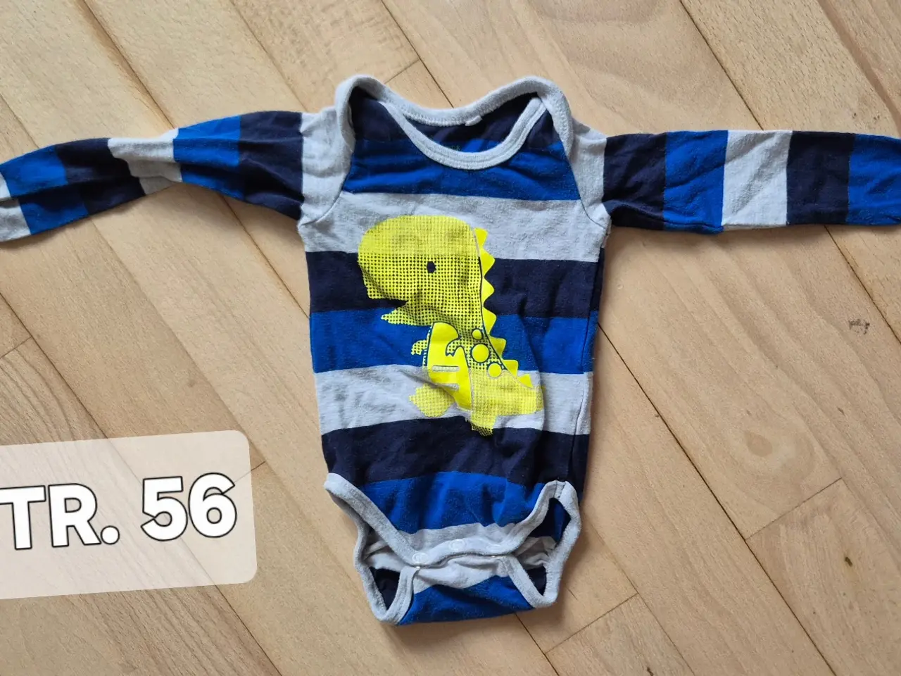 Billede 4 - Baby Tøj I størrelse 56