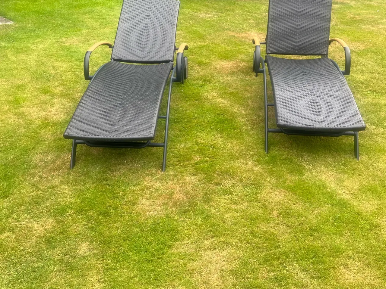 Billede 1 - Solseng i polyrattan med Hjul / sort