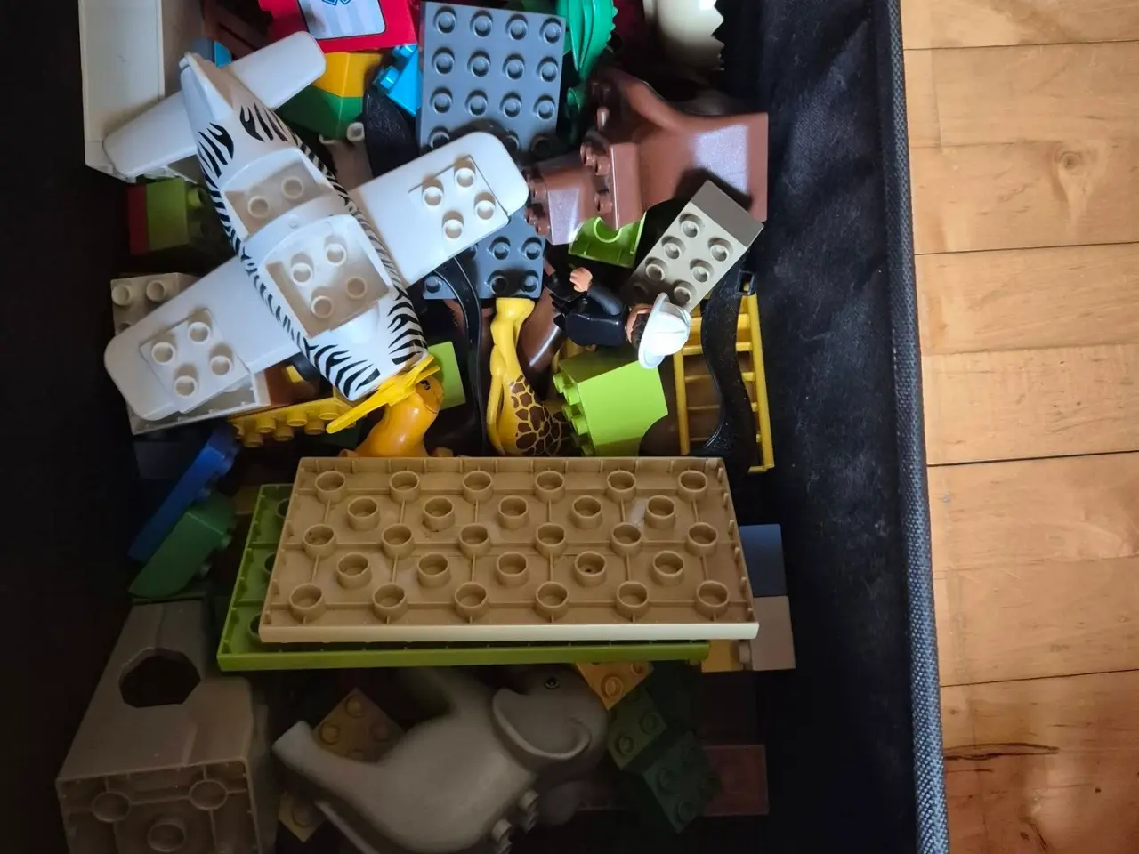 Billede 1 - duplo lego, rode kasse