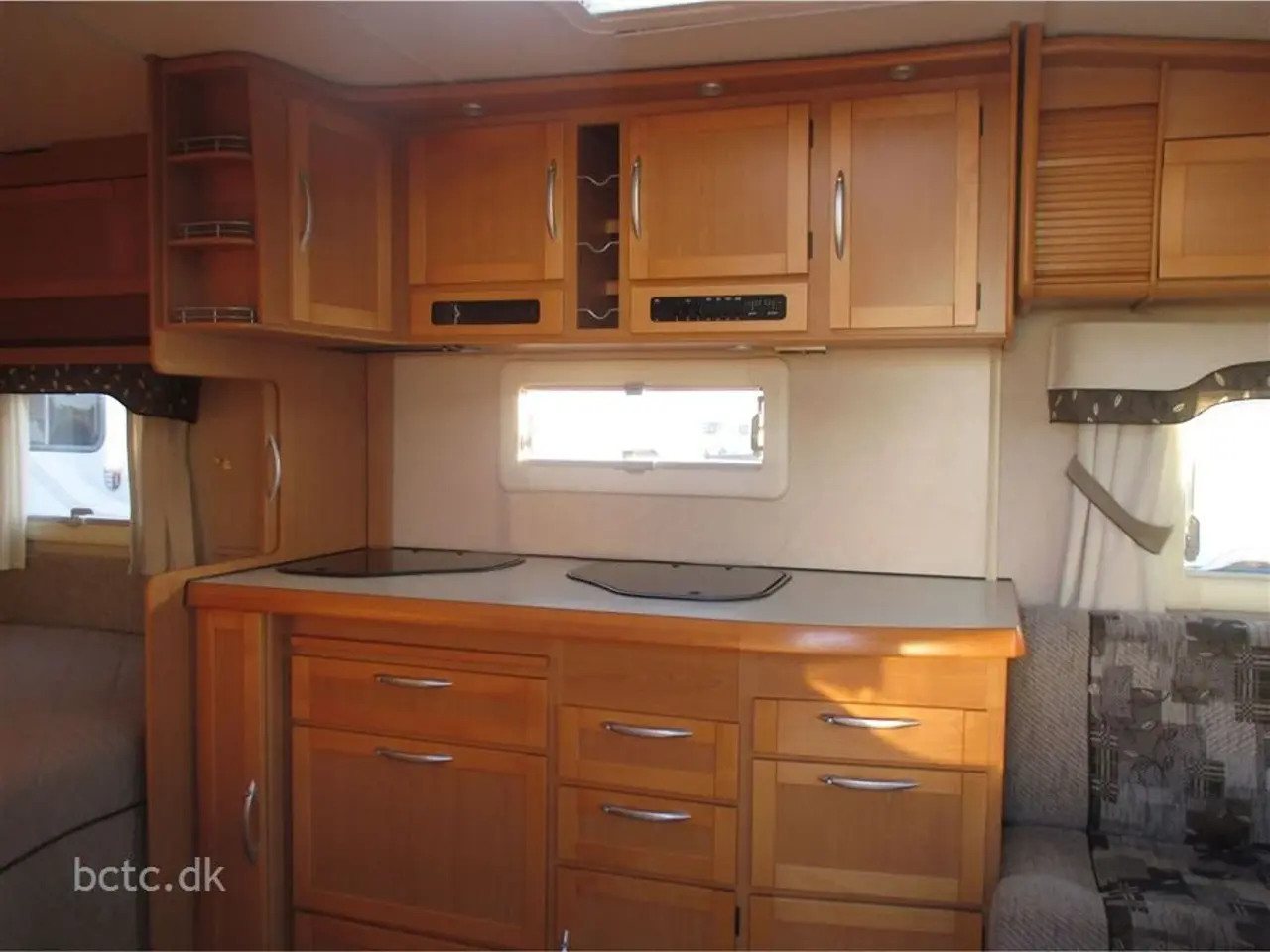 Billede 3 - 2008 - Kabe Smaragd XL