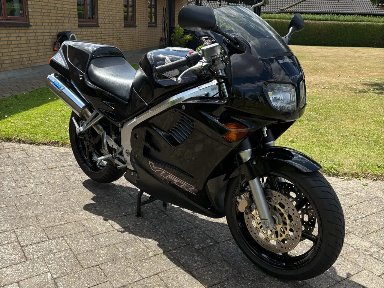 Billede 1 - Honda Vfr 750 rc36-2