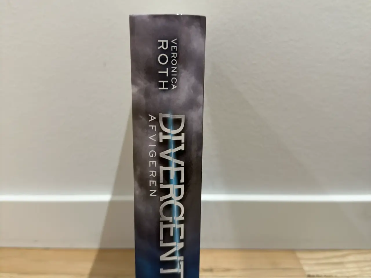 Billede 4 - Divergent bog serie