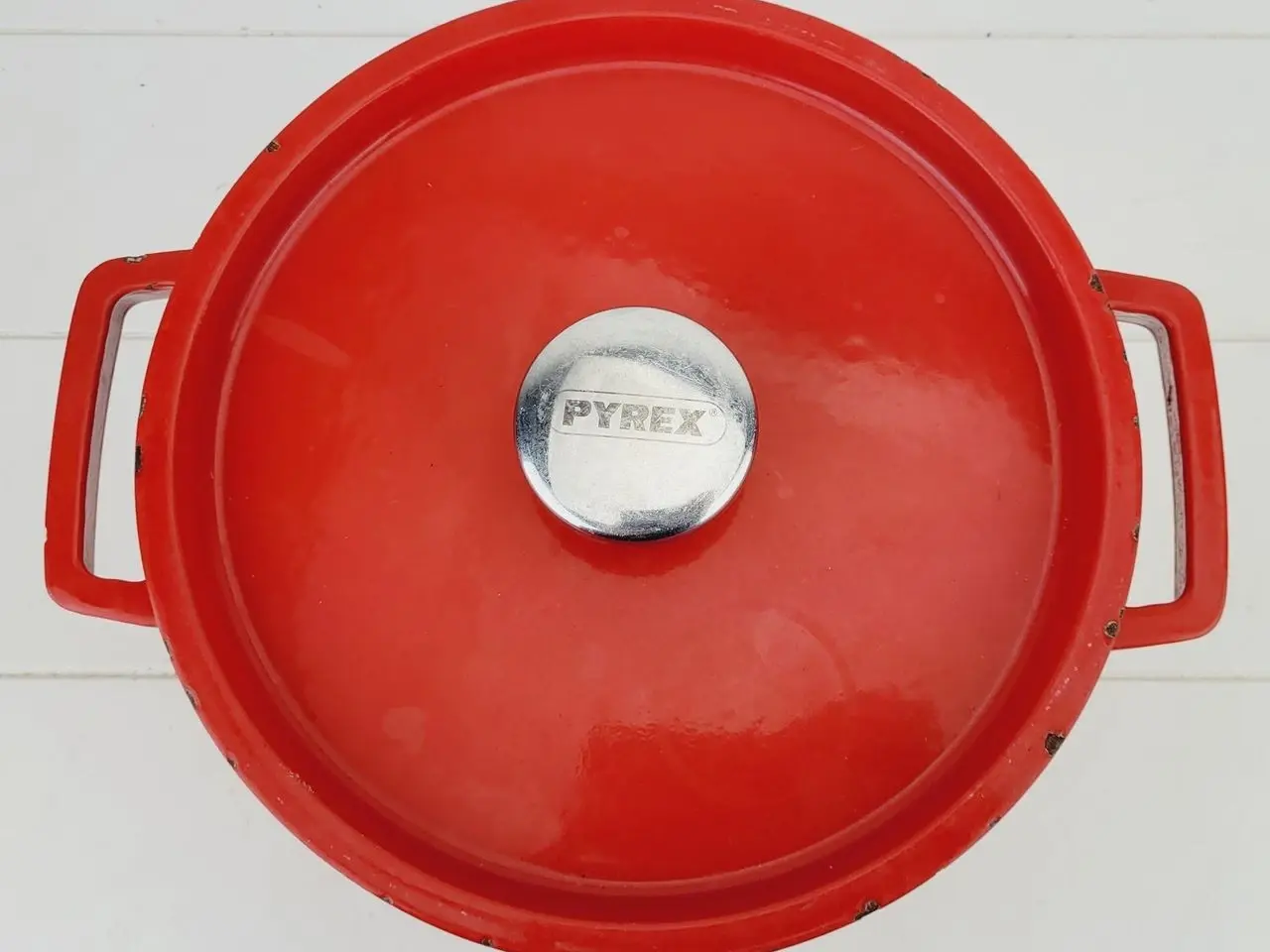 Billede 6 - ⭐️- Pyrex Støbejernsgryde: Holdbarhed og Stil 