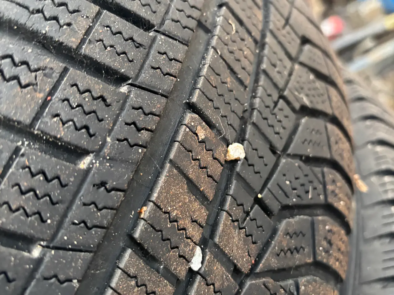 Billede 4 - 215/60 R16 vinterhjul fra VW Touran