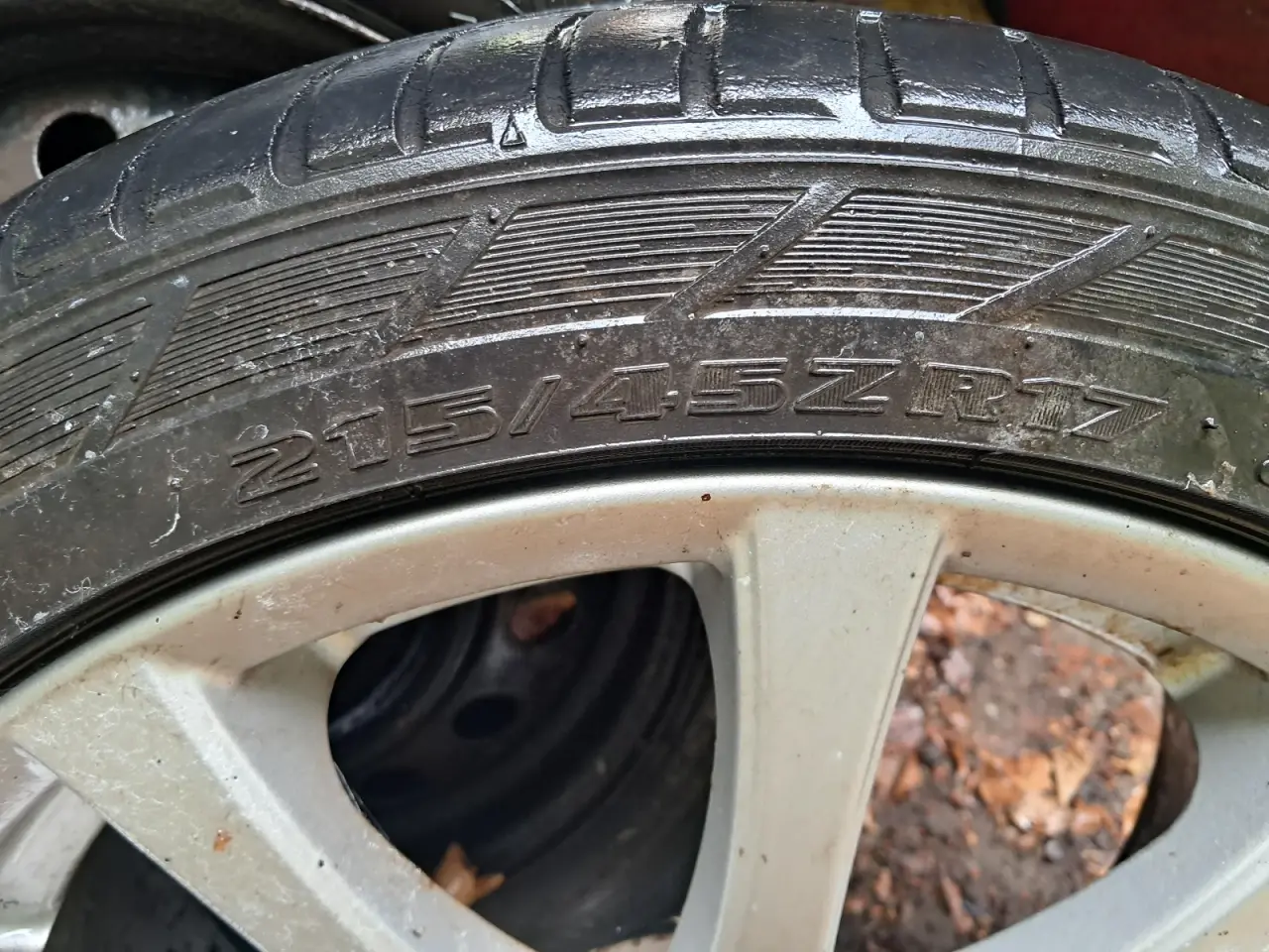 Billede 2 - 215/45/R17 Toyota Avensis fælge