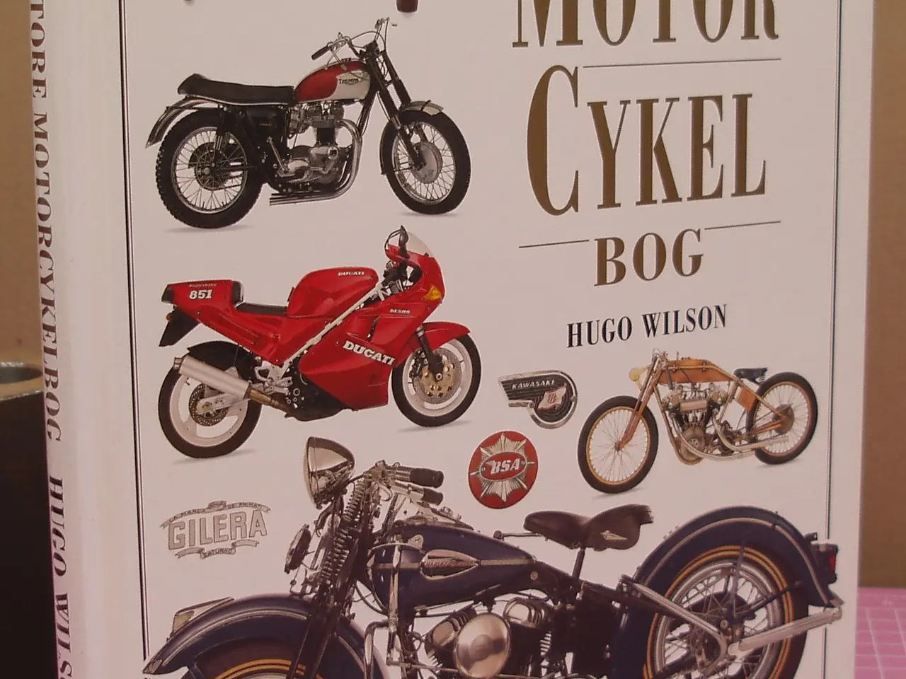 Billede 1 - Den store Motorcykel bog af Hugo Wilson