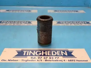 John Deere 1170 Muffe H133231