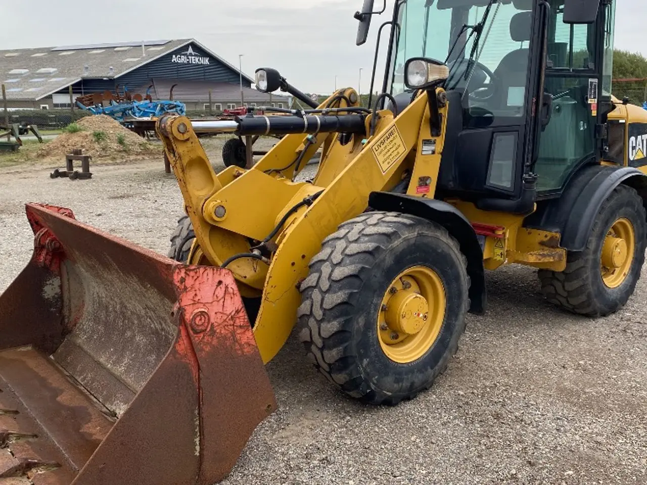 Billede 1 - CAT 906H2