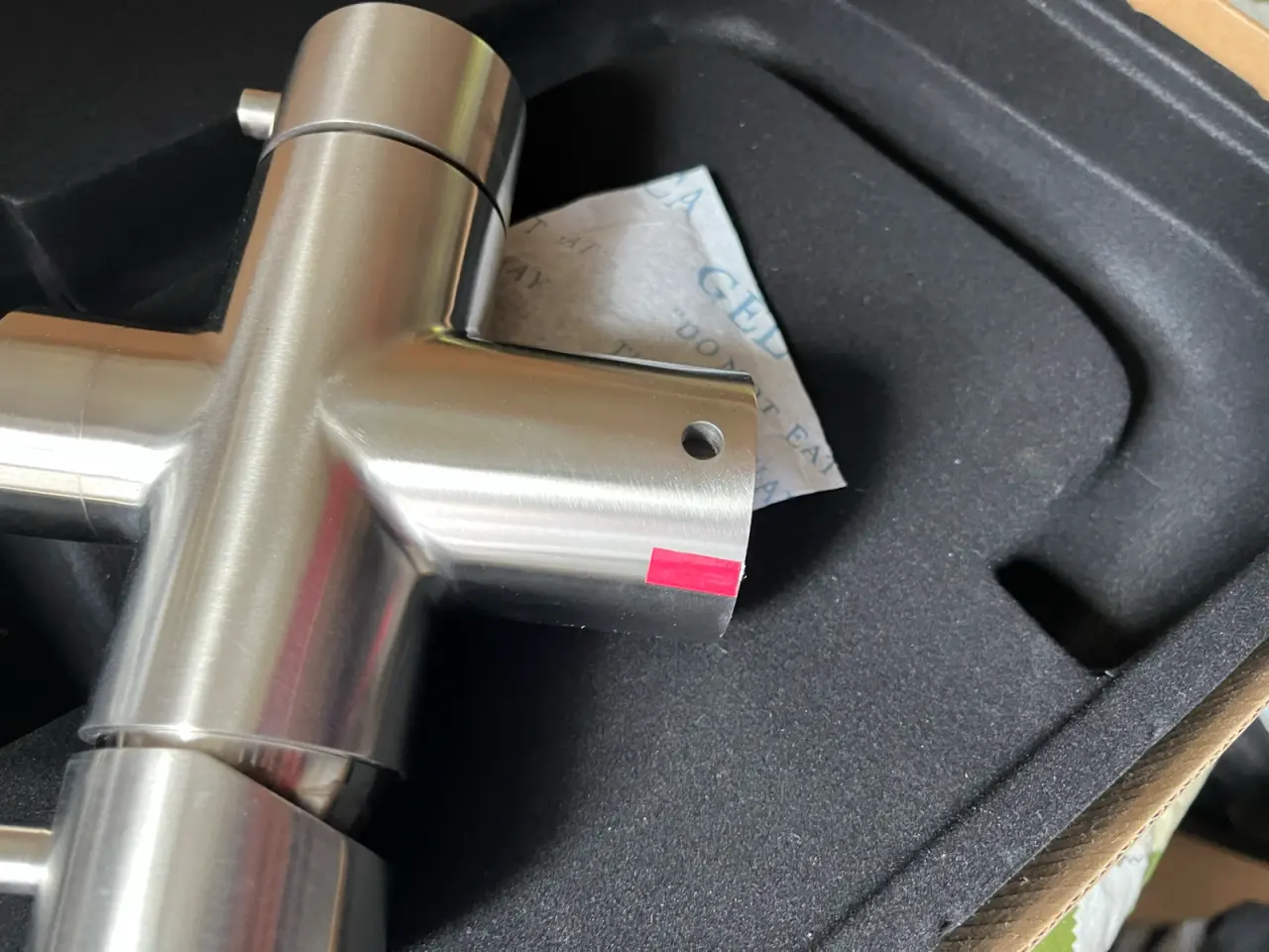 Billede 5 - Blandingsbatteri også til varmt vandsbeholder.