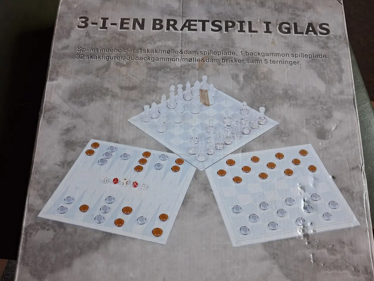 Billede 1 - 3 - I - EN BRÆTSPIL I GLAS