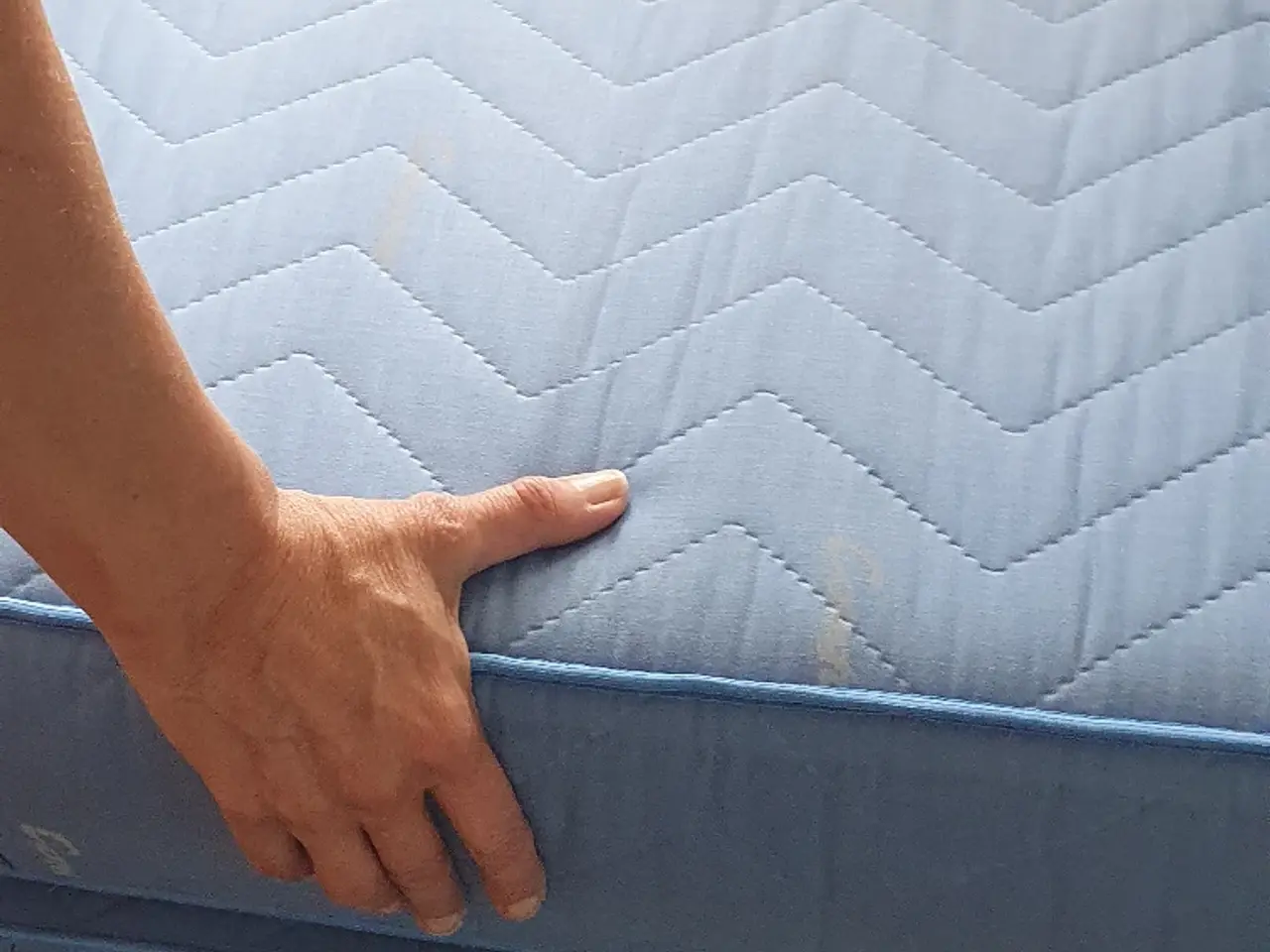 Billede 1 - Comfort springmadras sælges