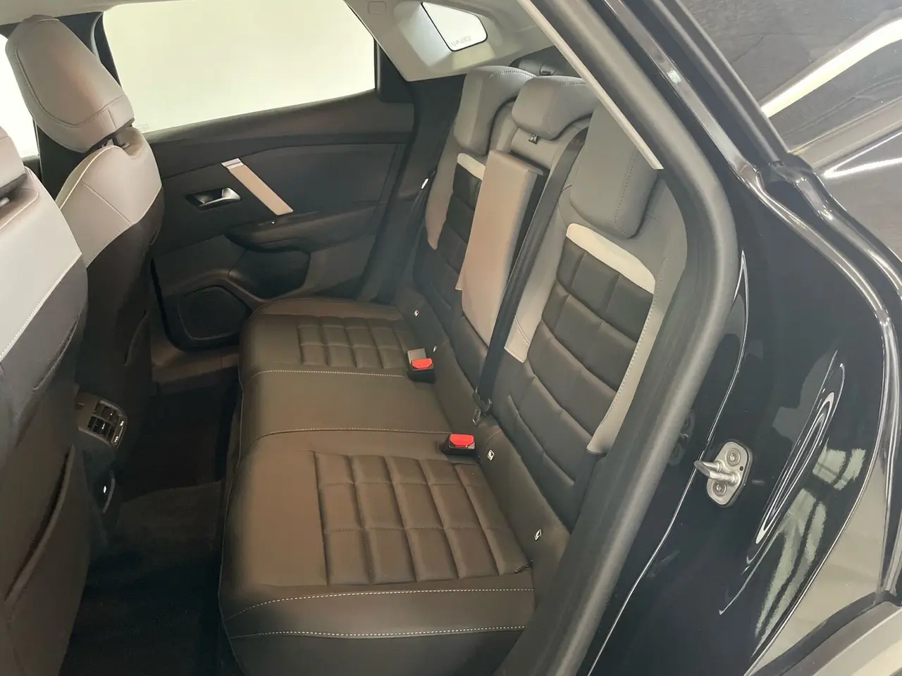 Billede 12 - Citroën ë-C4 X 54 Max