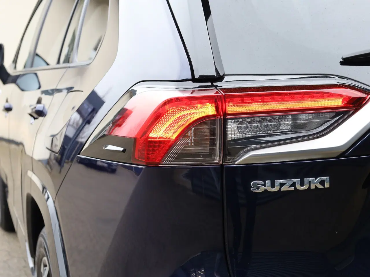 Billede 15 - Suzuki Across 2,5 PHEV Adventure e-CVT