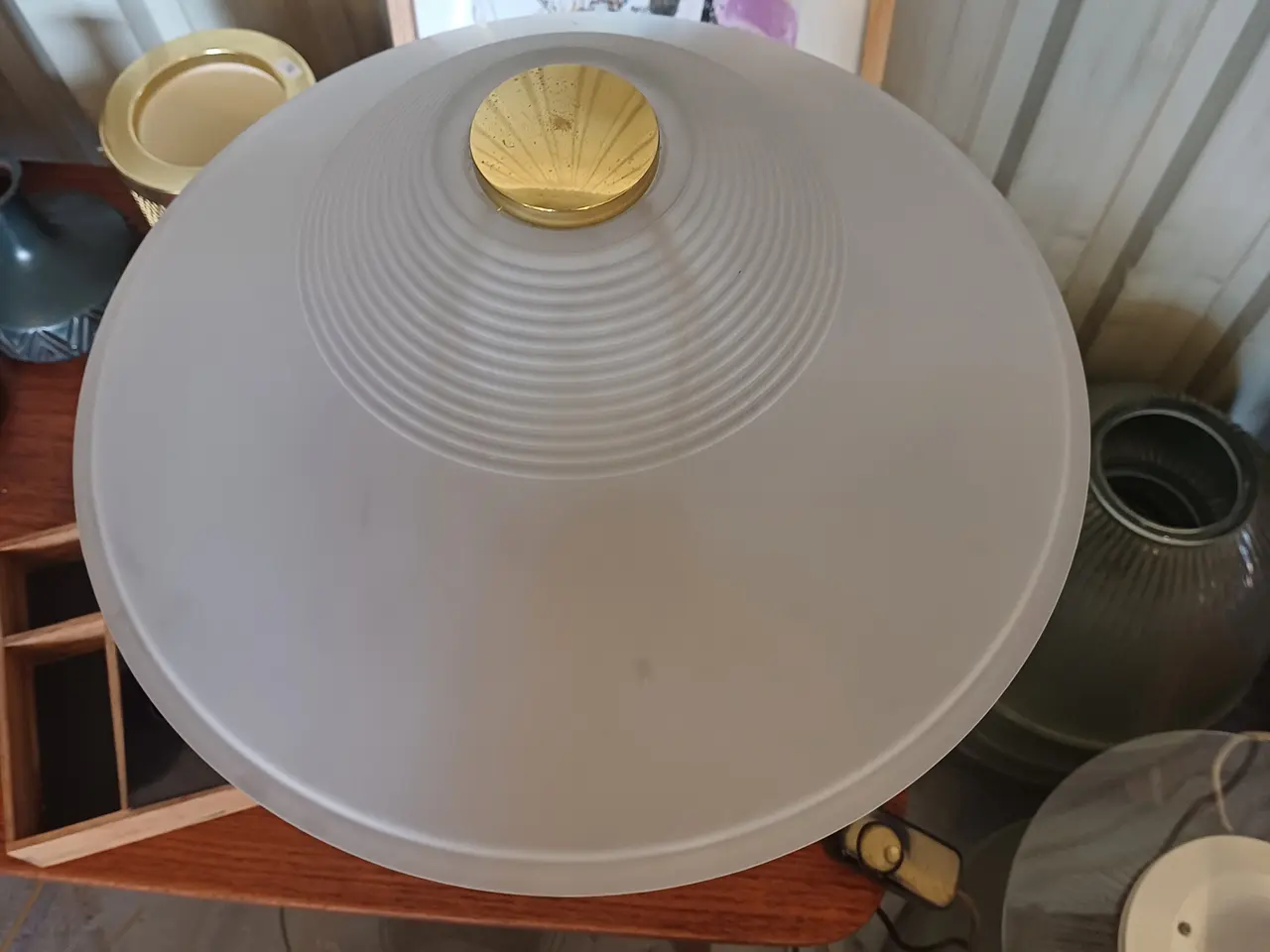 Billede 1 - Super flot 60er bordlampe I messing med glasskærm
