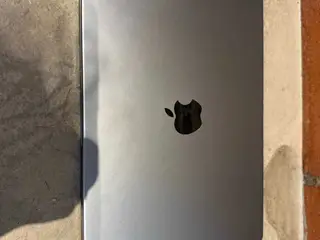 MacBook Pro 14" (2021) – M1 Pro, 16GB, 512GB